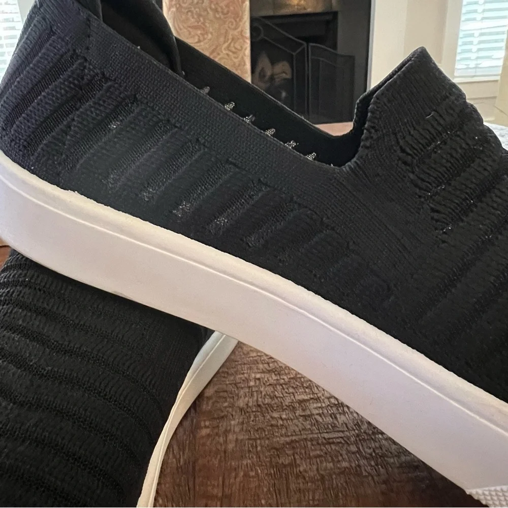 Skechers Poppy Washable Slip-ons size 11 women’s - Picture 10 of 11